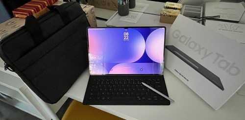 Samsung Galaxy Tab S10 Ultra5G 1 TB 14,6 pouces + clavier+housse+stylet+sacoche