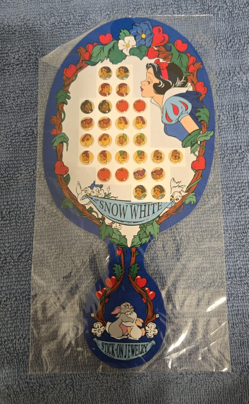 Vintage Disney Snow White & Seven Dwarfs Stick on Jewelry Earrings 14 pair MIP