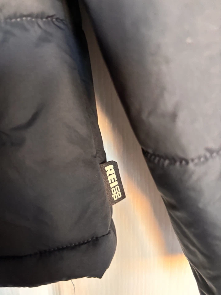 REI Co-op Groundbreaker Jacket Womens XS Insulated Puffer Water Resistant Black - Image 4 of 4