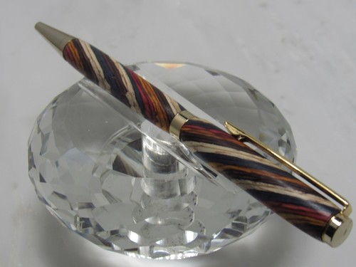 GORGEOUS HIGH QUALITY HANDMADE COLOR GRAIN LAMINATED WOOD TWIST BP PEN - Picture 3 of 4