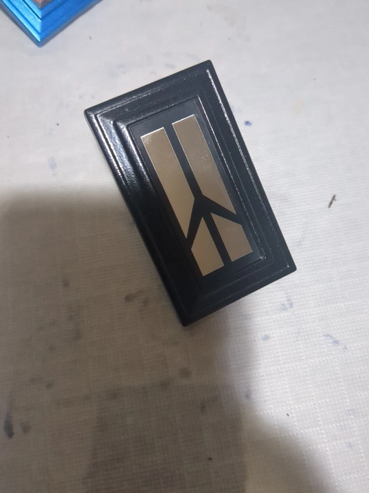 Nuevo de Lote Antiguo Panel de Cabezal Emblema Cutlass Euro 87 88 Vintage GM Negro Foto 3 de 4