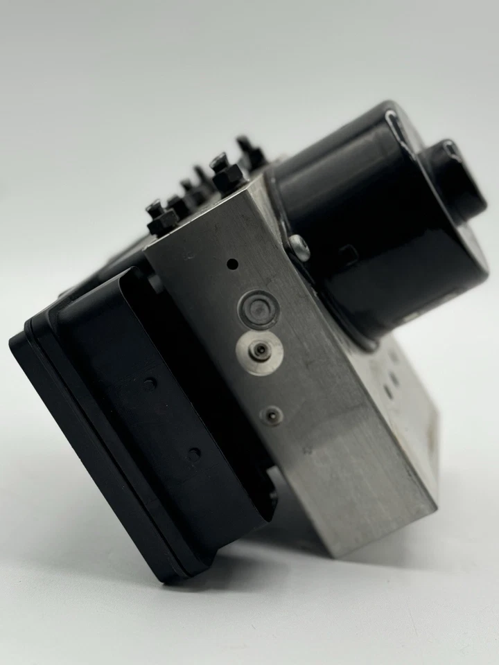 Porsche Cayenne 2004 4,5 L ABS módulo de bomba de freno antibloqueo 7L0614111F probado Foto 4 de 4