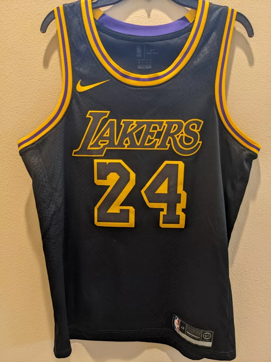 kobe Lakers Black Mamba L