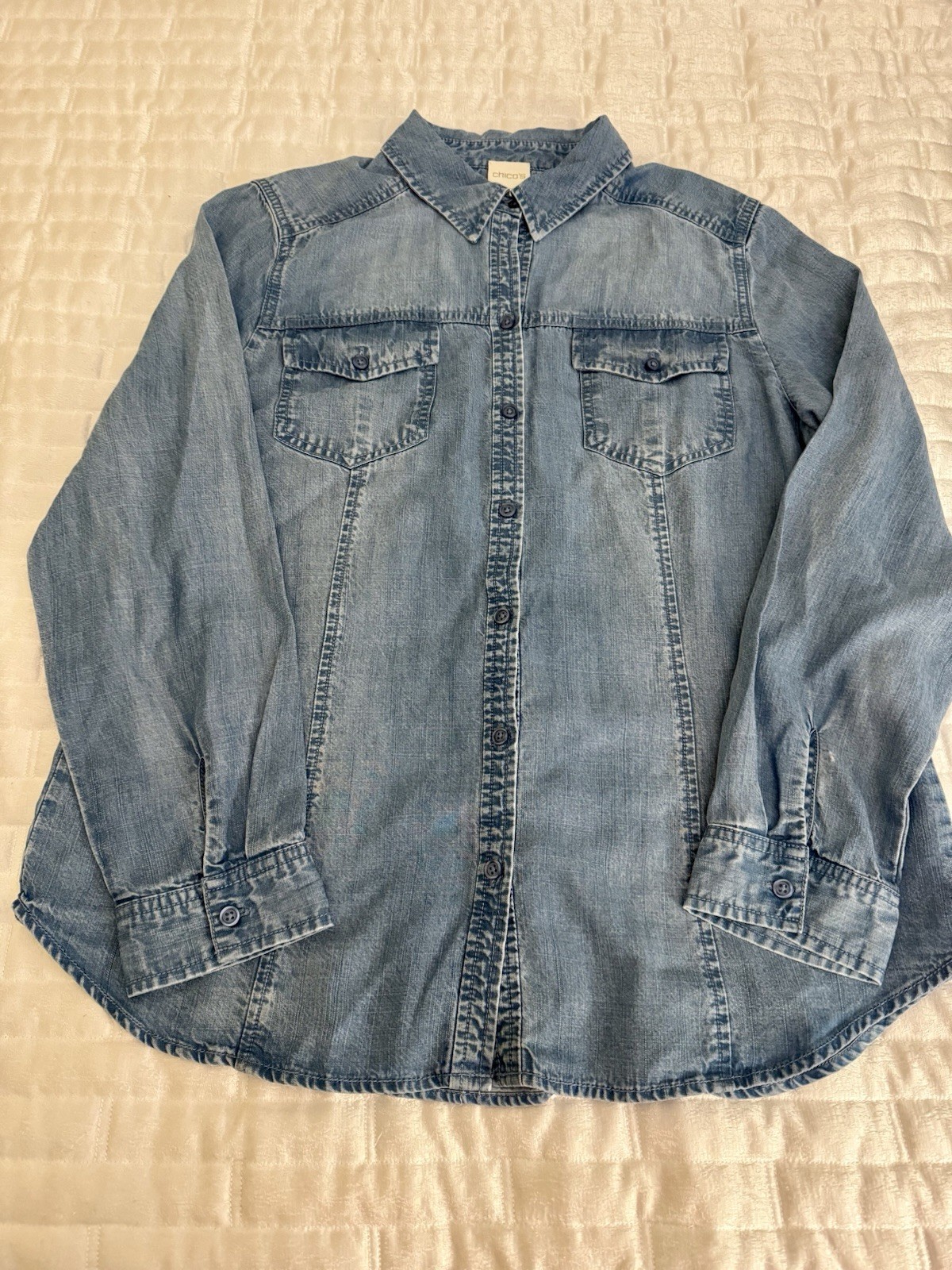 Chico’s Women’s Denim Chambray Button Up Casual Long Sleeve Shirt Size One ￼