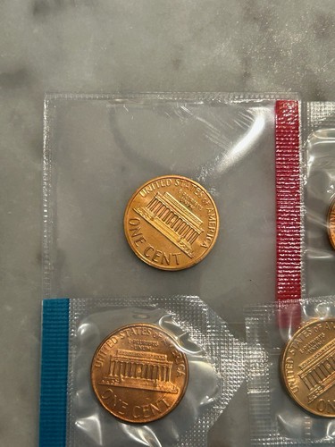 (2) 1974-S, 1974-P, 1974-D Lincoln Cent - Proof & BU 4 Coin Lot - Mint Cello - Picture 8 of 13