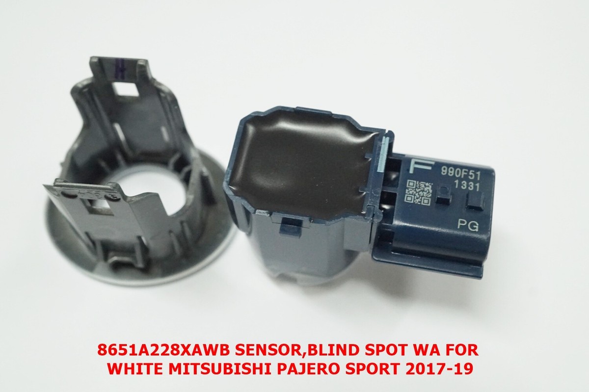 不安　上・下 8651A228WB SENSOR BLIND SPOT FOR LH CORNER MITSUBISHI PAJERO
