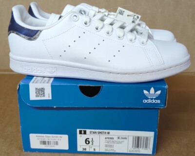 adidas gazelle silver green womens adidas Women's S2G Spikeless Leather 25 Golf Shoes White/Night Indigo/Grey Two main image 1