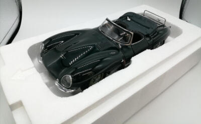 Autoart Steve McQueen JAGUAR XK SS 1956 RACING 1/18 Scale Diecast