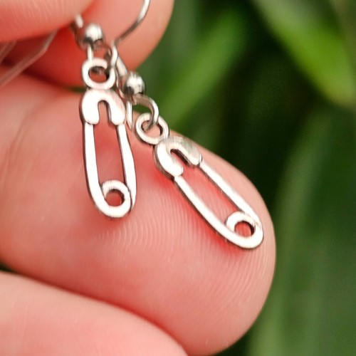 Safety Pin Earrings Pair Punk Emo Rock Steel Alternative Rebel Drop Dangle - Picture 9 of 24