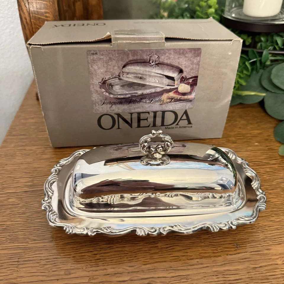 "Plato de mantequilla cubierto de plata Oneida Georgian Scroll 8"" con caja de inserción de vidrio" Foto 3 de 4