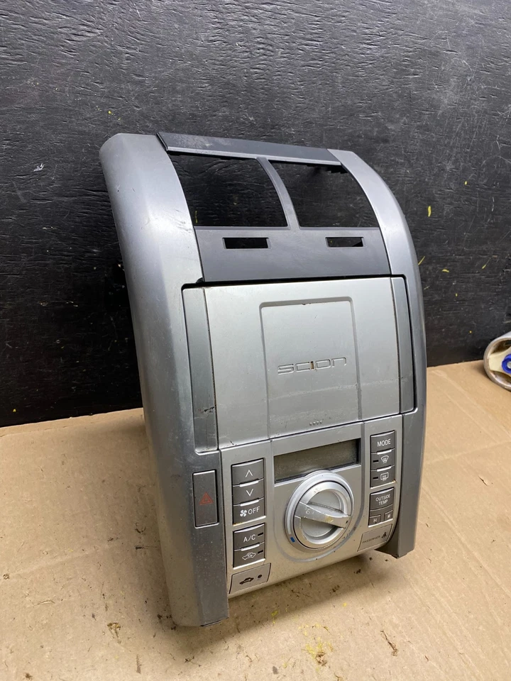 2005 - 2010 Scion TC AC aquecedor controle climático acabamento moldura painel fabricante de equipamento original u4896 DG - Imagem 2 de 4