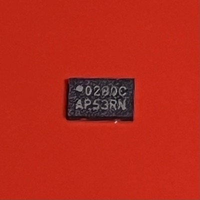 [1x] APS1604M APMemory DRAM IoT RAM 16Mb SDR 133MHz RBX 3V SMD USON-8