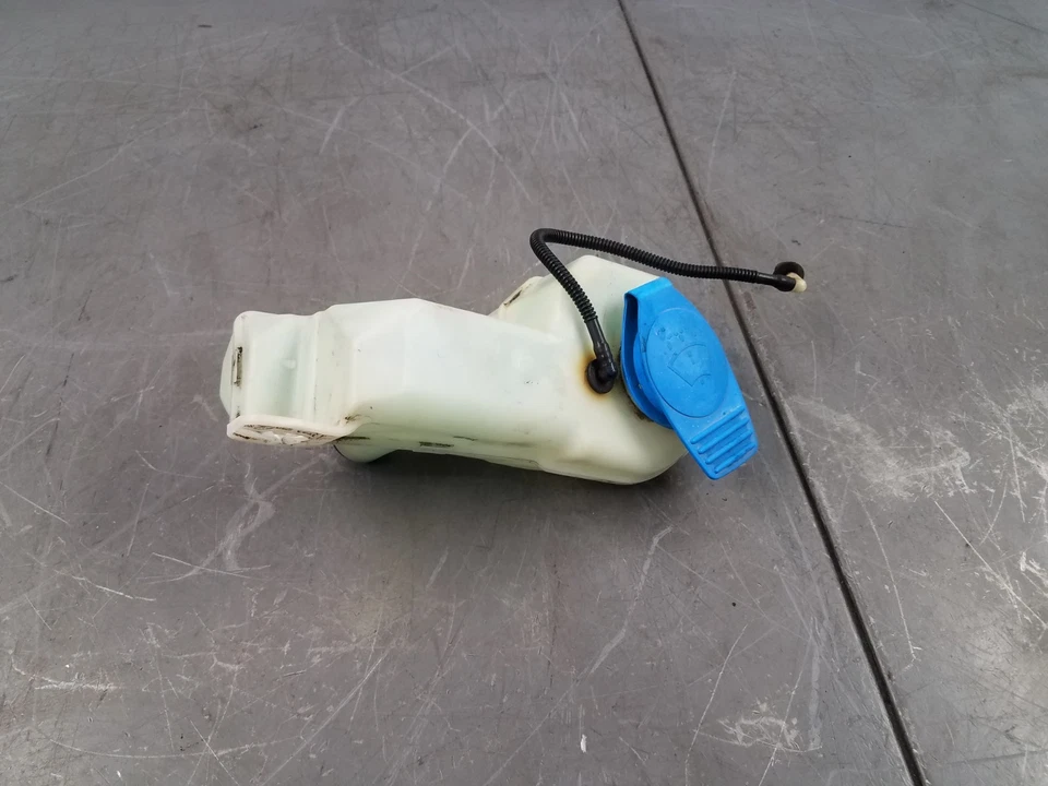 Audi S4 B7 Avant 2006 tanque de líquido lavado de parabrisas #2021 J3 Foto 3 de 4