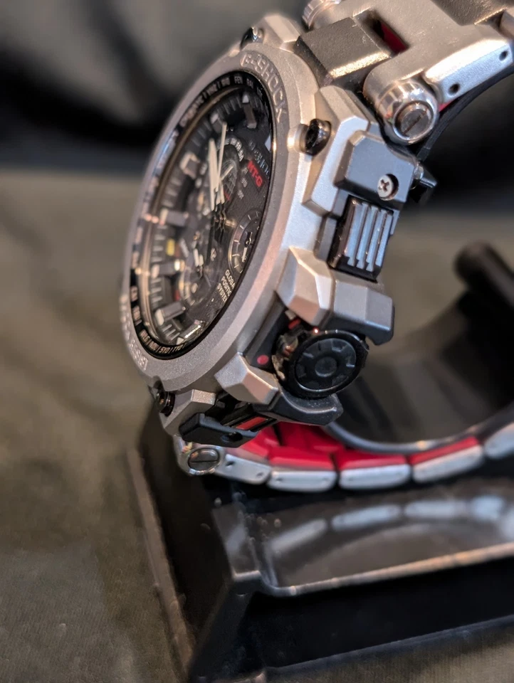 【CASIO】CASIO G-SHOCK MT-G MTG-G1000RS-1AJF GPS Hybrid Radio Solar - Image 4 of 4