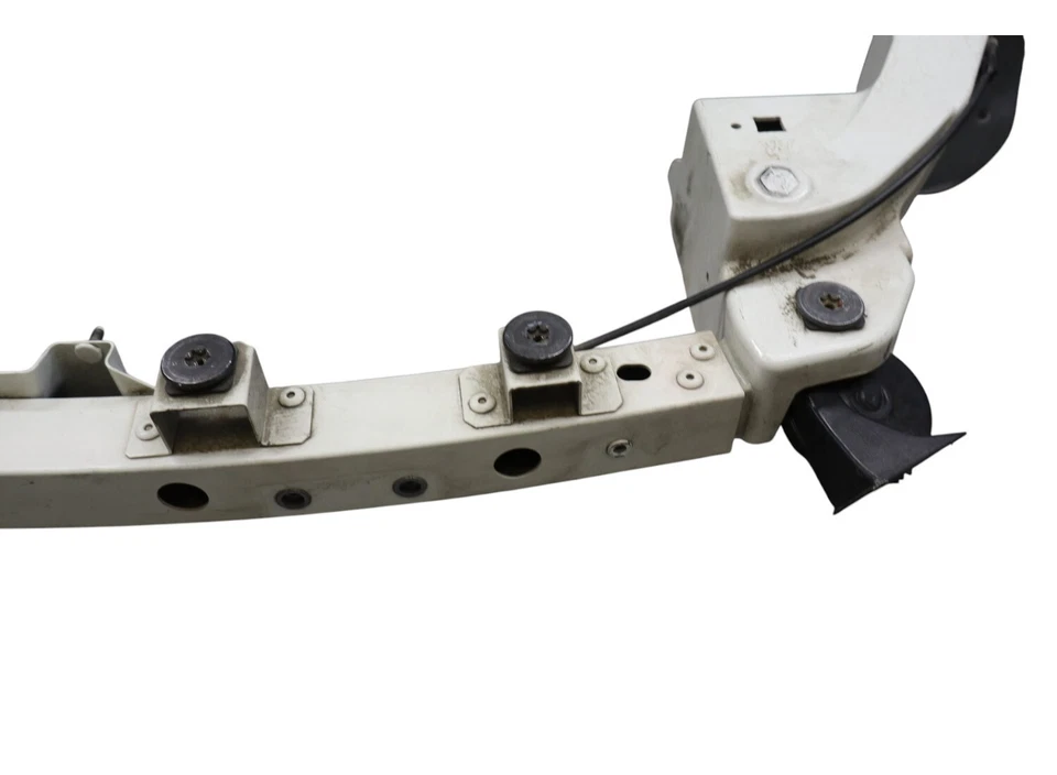 Barra de amarre de soporte de núcleo superior para radiador Maserati Ghibli 14-17 673008133 OEM Foto 3 de 4