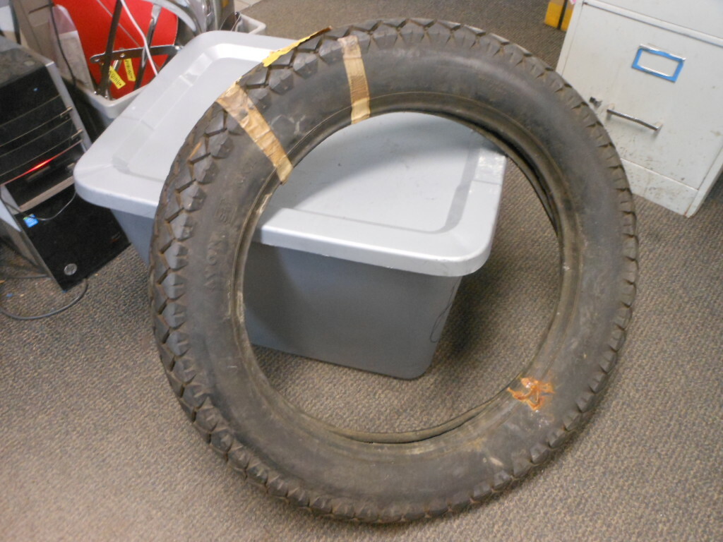 Vintage Mitsuboshi 3.00-16 Motorcycle Tire – NOS 4PR On/Off-Road Grip Tread (Japan)