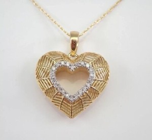 Authentic Women's Stunning Heart Pendant Round Simulated Diamond In 14K Yellow Gold Plated