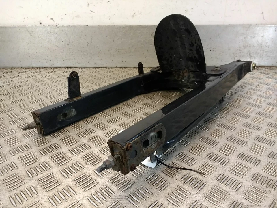 2012 SYM WOLF 125 N Swing Arm Rear - Image 2 of 4