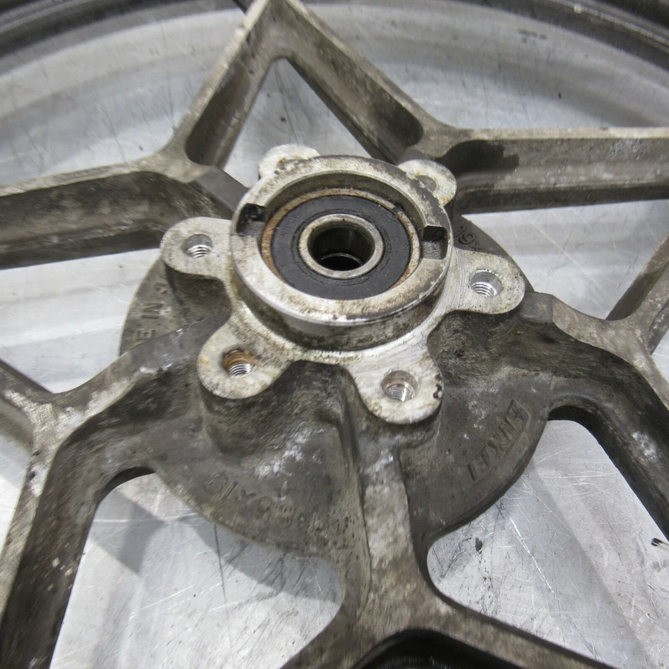 1979 1980 SUZUKI GS450 GS 450 L FRONT WHEEL RIM GS550 GS750 GS1000  GS650 - Image 2 of 4