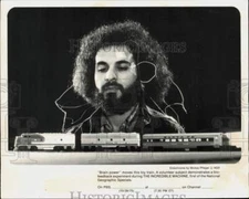 1975 Press Photo Bio-Feedback Experiment in National Geographic Special