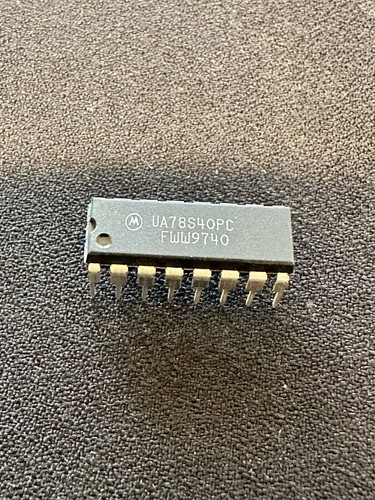 Motorola UA78S40PC Switching Voltage Regulator (A54) - Picture 1 of 2