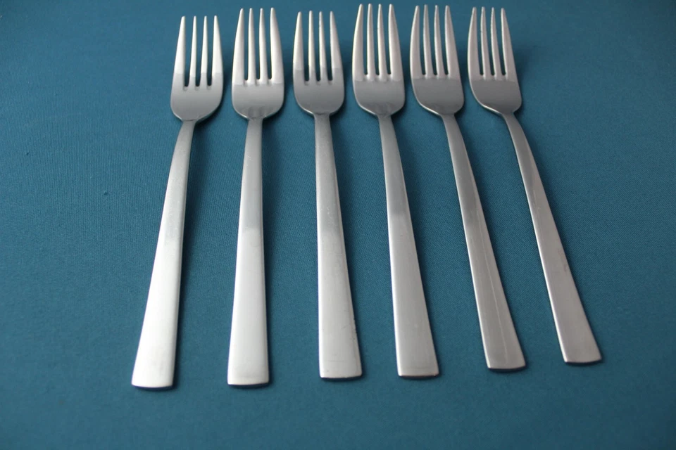 6 tenedores de ensalada JA Henckels PAVILLION 18/10 acero inoxidable 6 7/8" Foto 2 de 4