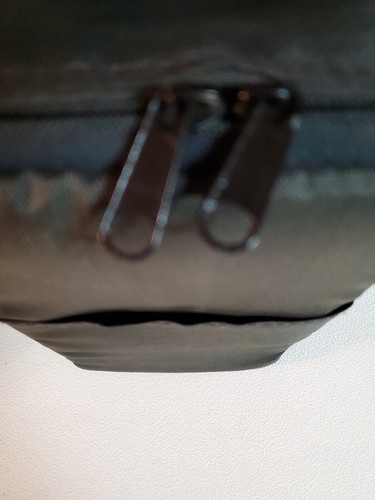 CD Carrying Case Black Nylon Holds up to 15 Double Zipper Plastic Insert Taiwan - Picture 10 of 13