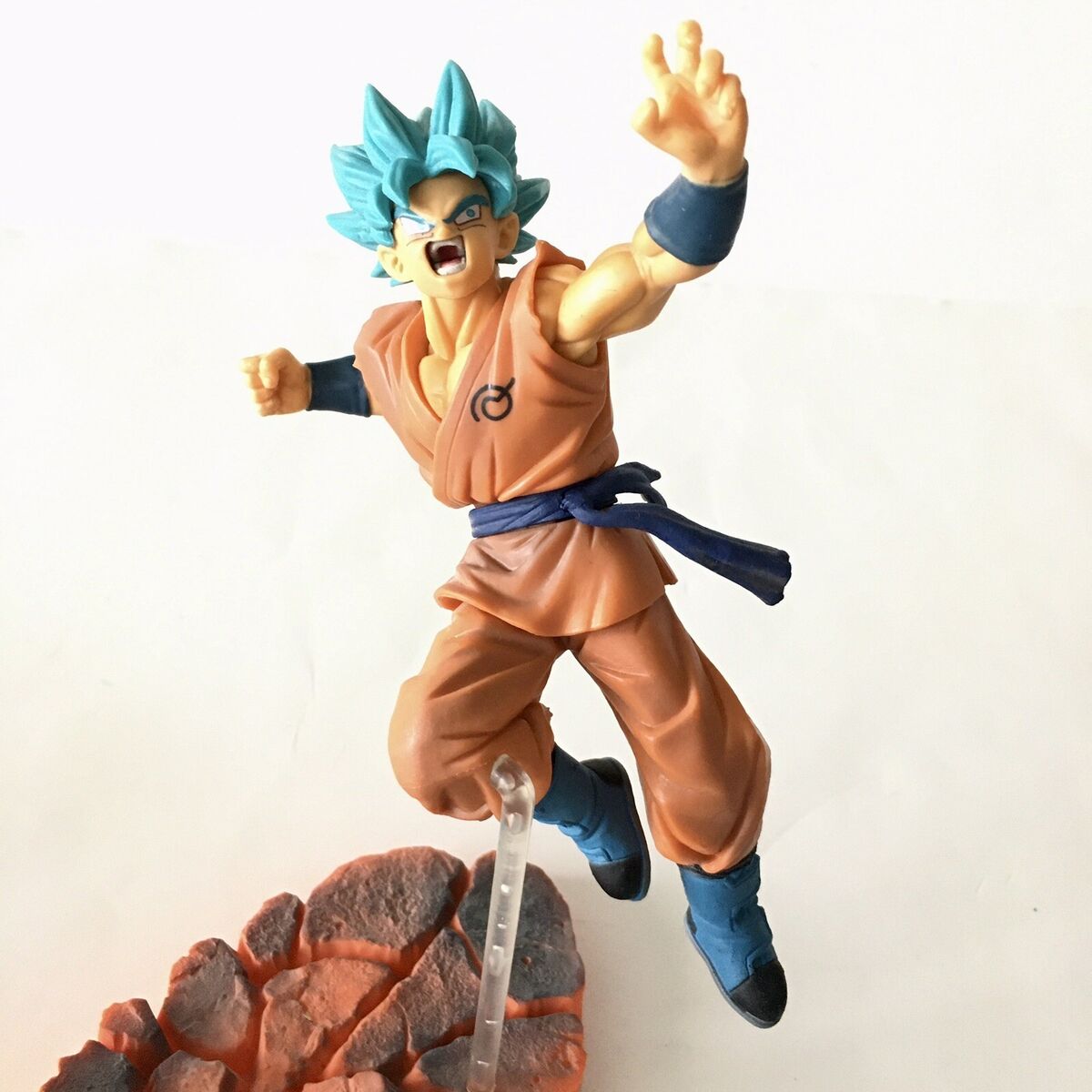 Dragon Ball Z Super Saiyan God SS Son Goku Figure 6”