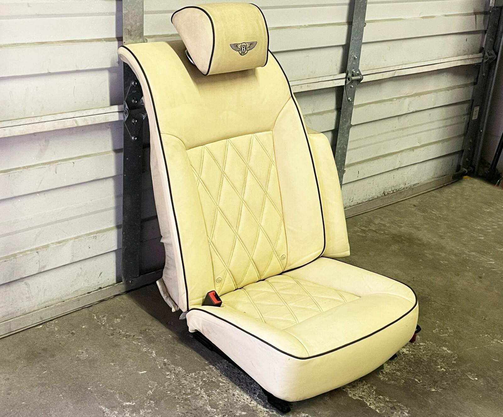 06-13 Bentley Continental Flying Spur Rear Right Captains Seat Chair MAGNOLIA 09