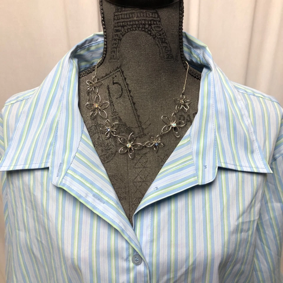 DCC Shirt Womens Size 30 - 32W 5X Blue Green Button Up Stretch Casual Blouse - Image 2 of 4