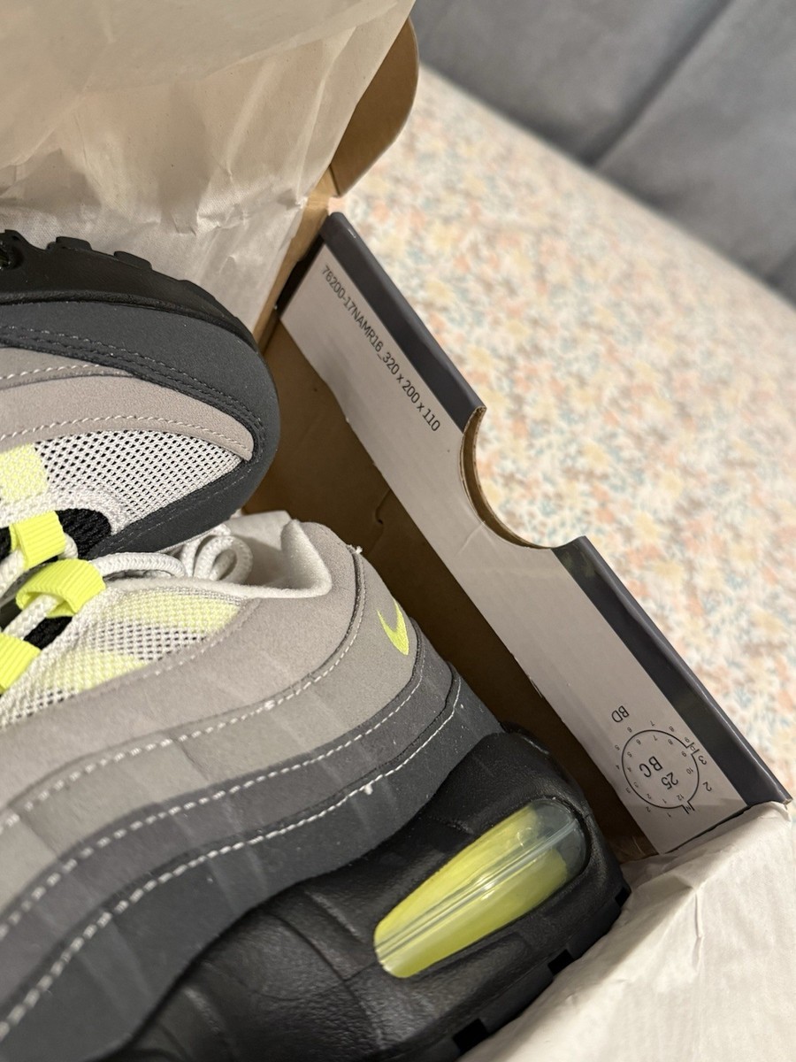 Nike Air Max 95 OG Big Bubble NEON Women's size 10 Men’s 8.5 -Brand NEW with Box — product photo 7 of 19