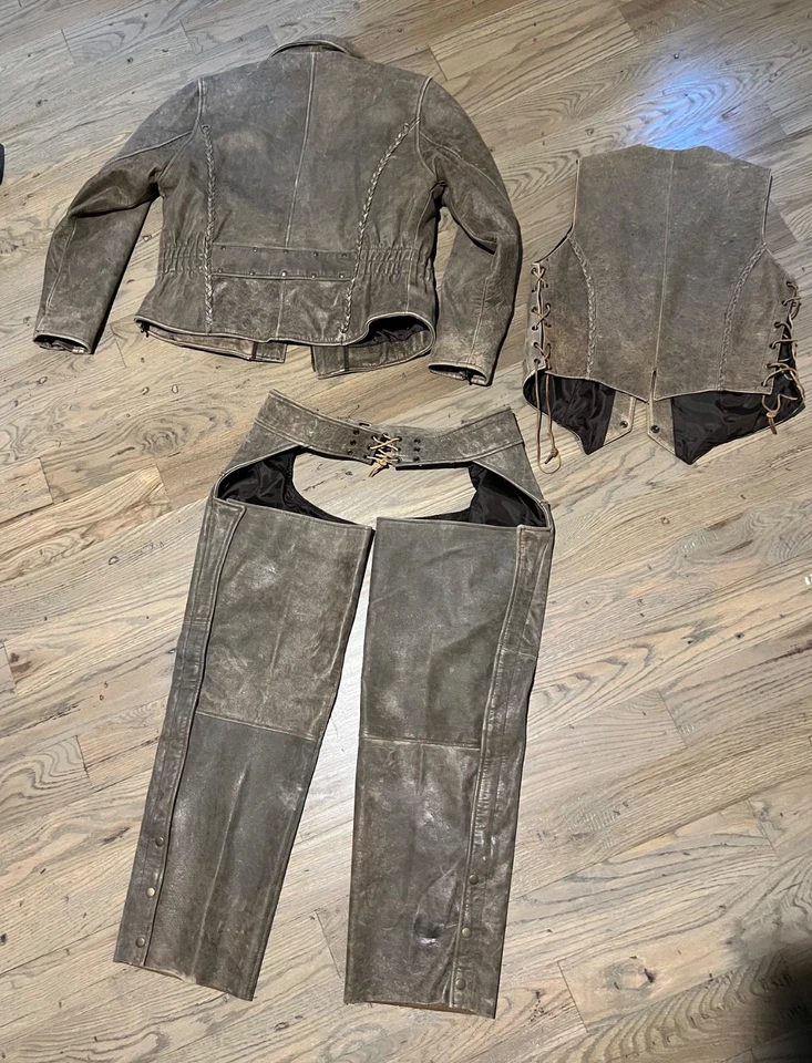 Chaqueta, chaleco, gorras de cuero para mujer Jam Foto 2 de 4
