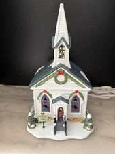 St Nicholas Square Village Collection Christmas Wedding Chapel Retired 2001