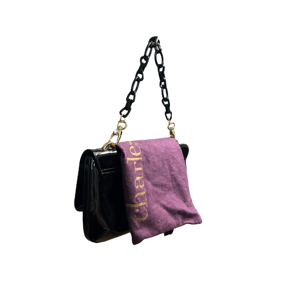 Bolso de mano CHARLES DAVID charol negro dorado. *Bolsa para el polvo* *Excelente* Foto 2 de 4