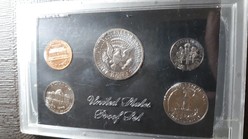 1971-S Proof 5 Coin Set Half Dollar -Quarter -Dime -Nickel -Penny Uncirculated - Image 2 of 2