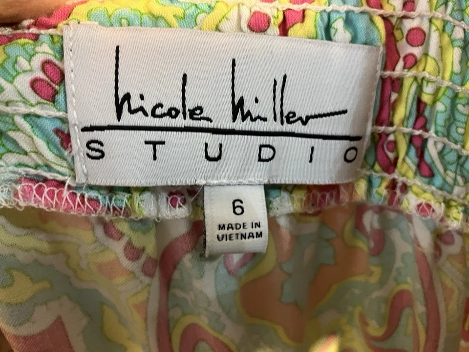 Nicole Miller Studio Dress Size 6 Pink/Green/Yellow  Off The Shoulder Cute Dress - Image 4 of 4