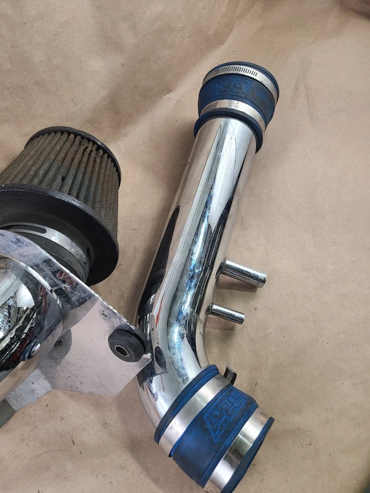 Ford Mustang GT 1996-2004 4,6 L V8 rendimiento BBK admisión de aire frío Foto 3 de 4