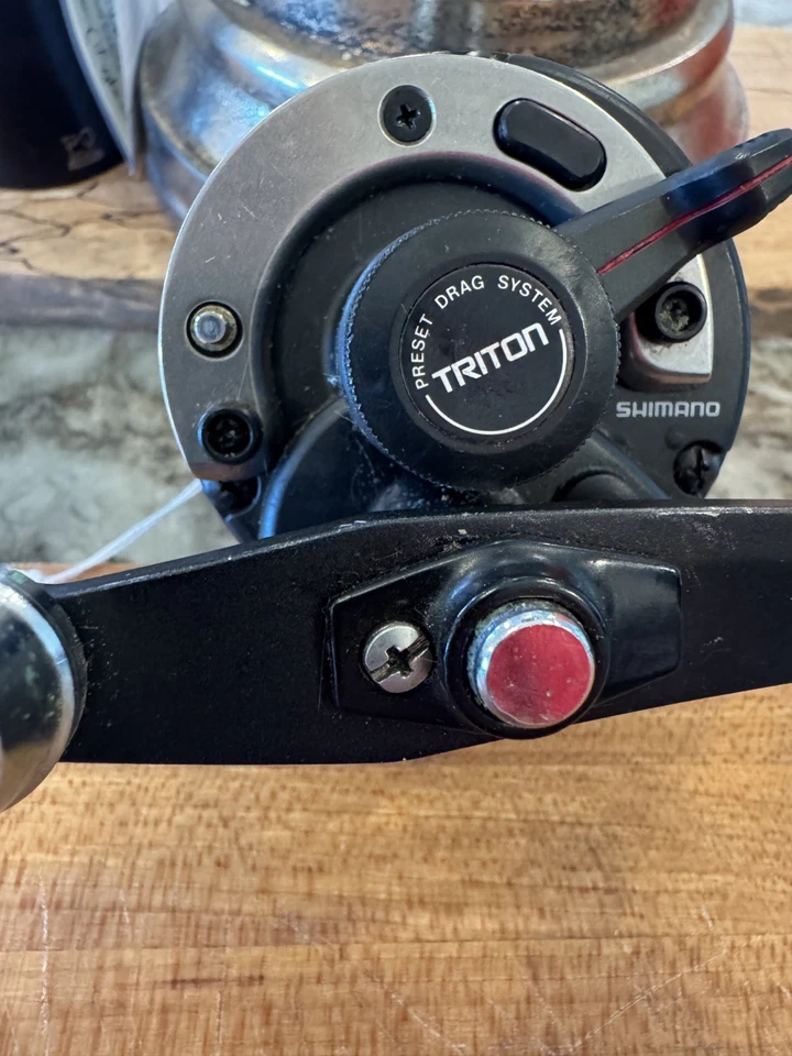 CARRETE DE PESCA SHIMANO TRITON CHARTER SPECIAL TR 2000 PALANCA-ARRASTRE NIVEL-VIENTO Foto 3 de 4