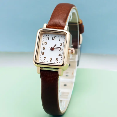 Brown Vintage Square Roman Numeral Quartz Watch Luxury  display picture 1
