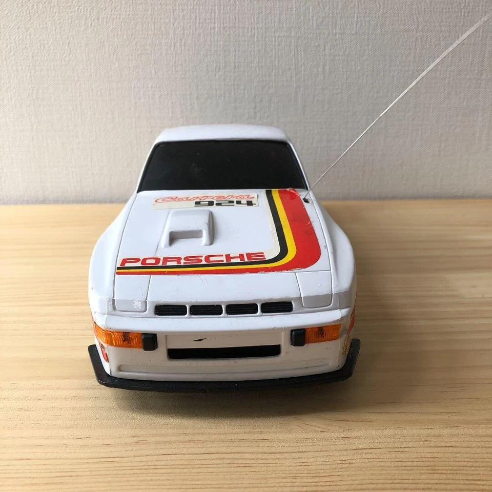 Vintage 1980's Taiyo Japan R/C White Porsche 924 Carrera GT w/Box 1/14 scale - Image 2 of 4