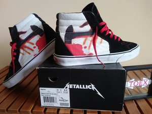 converse nere borchie