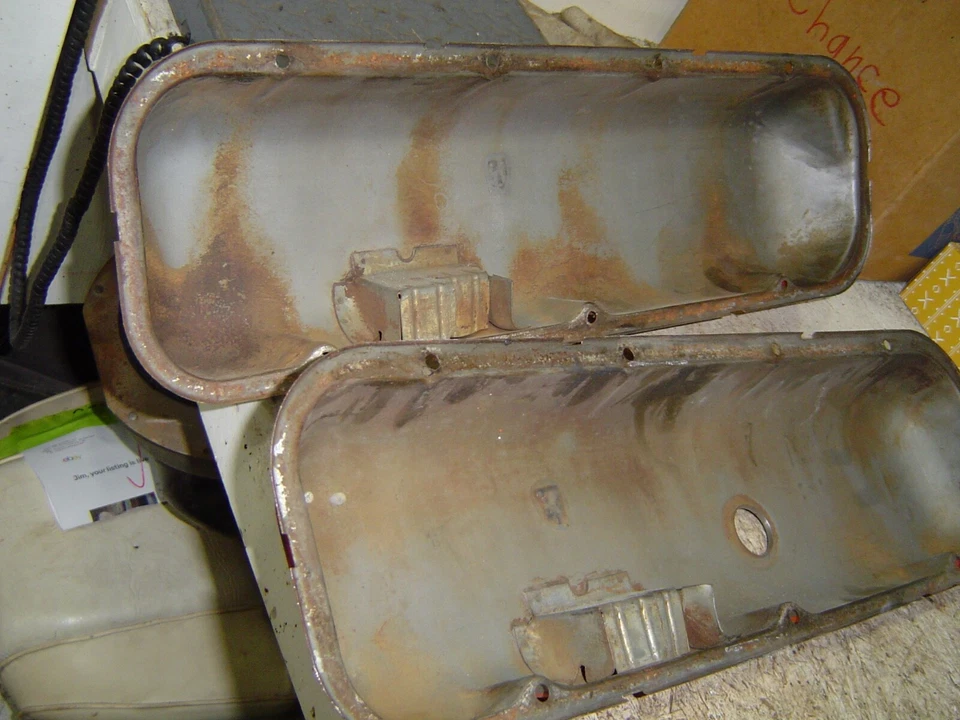 1973 1980 GM 454 Valve Covers  - Image 3 of 4