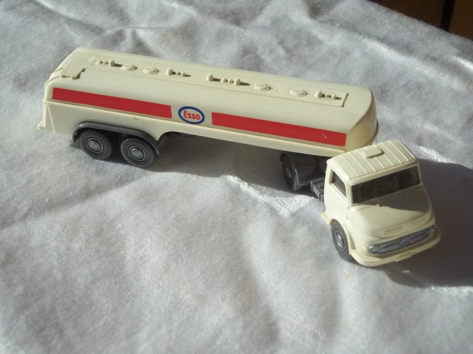 WIKING 1/87 HO SEMIRIMORCHIO MB 'ESSO' T79 VEDI DESCRIZIONE - Immagine 2 di 4