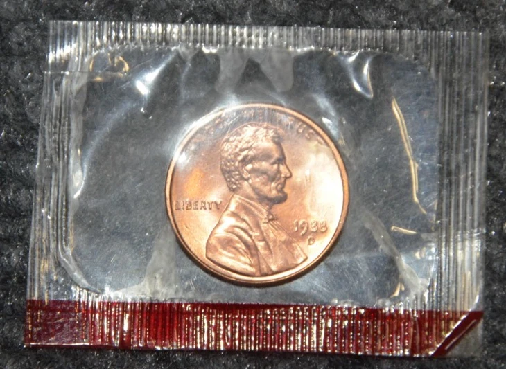 U.S. Mint 1988 Lincoln Memorial Small Cents (1959-2008) for sale