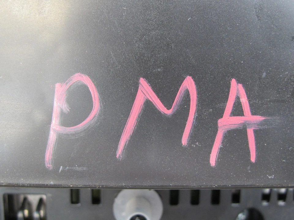 2015-2016 PORSCHE MACAN S 仪器集群速度计 95B920901P — 第 3/4 张图片