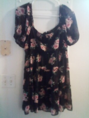 XL Trixxi Flowery Flowy Shirt Perfect For Any Occasion