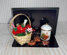 MINIATURE DOLLHOUSE 1:12 REUTTER CHRISTMAS DECORATIONS - 1.884/6