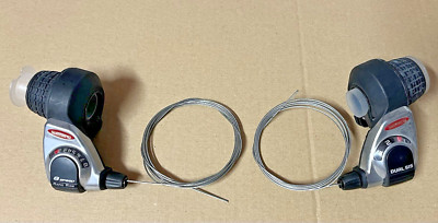 Shimano SL-RS40 Grip Shift 3 und 8-fach Rapid Rise NOS Schalthebel Paar