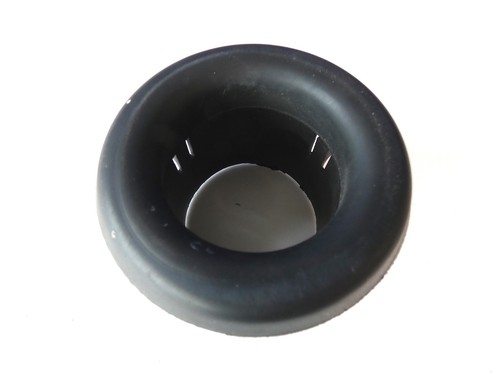 Porsche 928 S4 92855205703 rubber cover air outlet