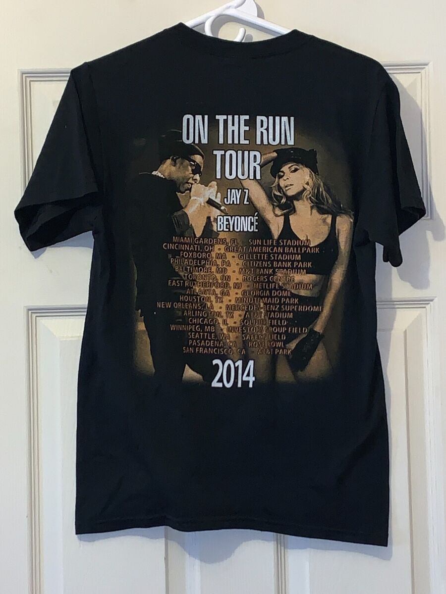 ON THE RUN TOUR 2014 JAY Z / BEYONCE SIZE S CHEST IS 18 ON THE RUN TOUR 2014 JAY Z / BEYONCE SIZE S CHEST IS 18